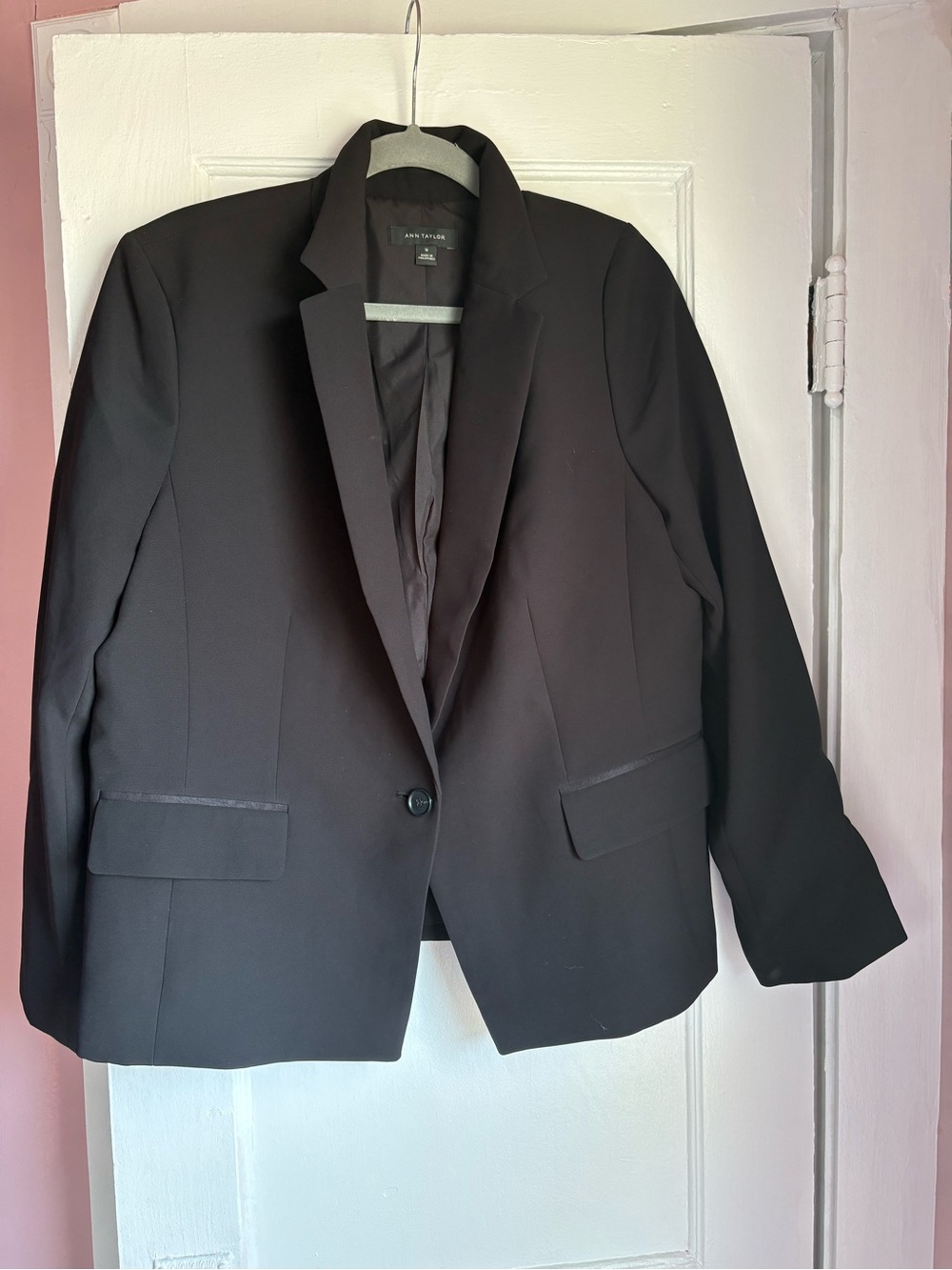 Ann Taylor Black Single Button Blazer Satin Trim Pockets Size 16